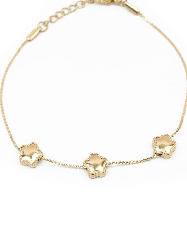 Lucky Charm & Elegance: The Clover Paperclip Bracelet-thumb-1
