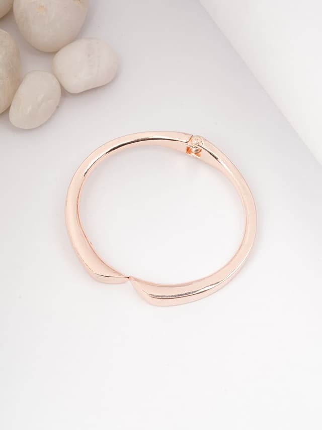 The Minimalist Clover Line Bracelet-thumb-0