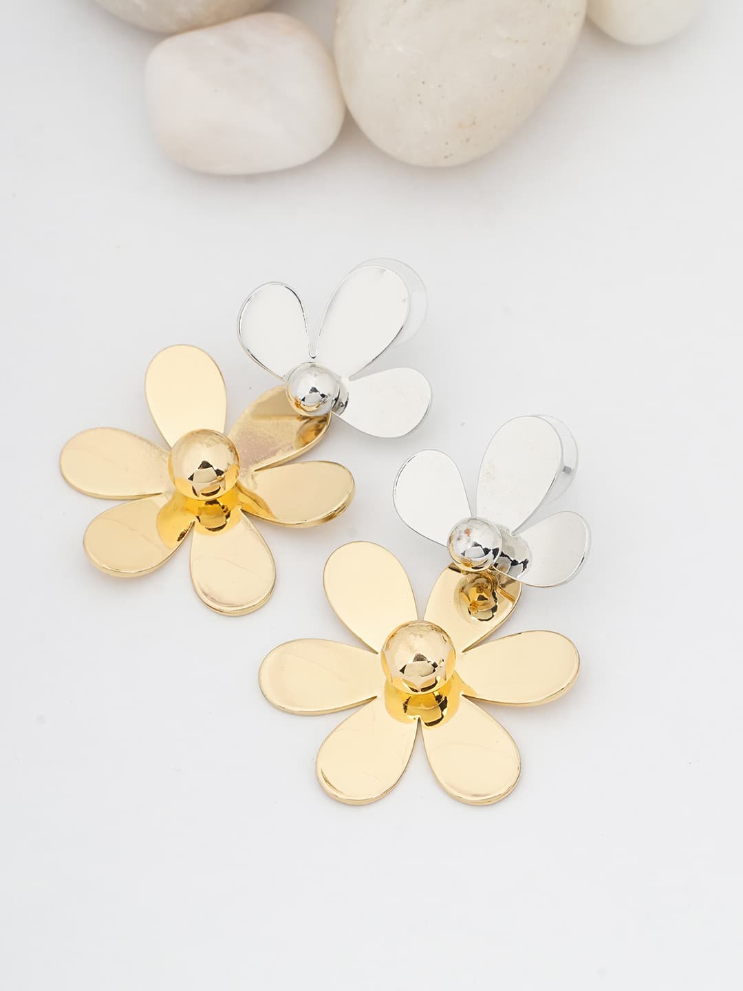 Two-Tone Modernist Floral Drops-0